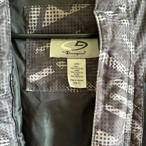 Champion Coat - Picture 3 of 4